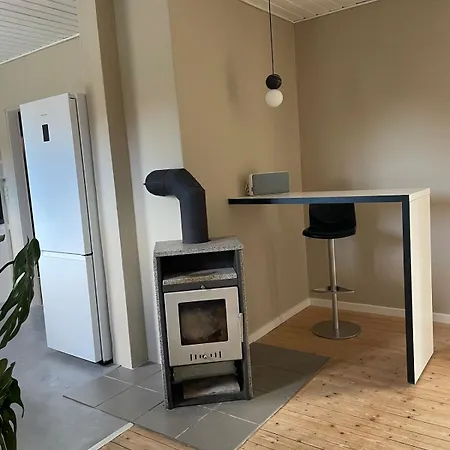 Stor Lys Pa 100 Kvm, Beliggenhed *